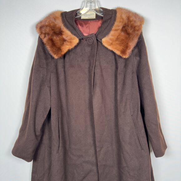 Vintage 1960's Maurice Brown Winter Overcoat Fur Collar Women's Size 8/ Medium - Picture 2 of 9